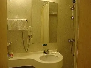 Hotel Jingjiang Inn Shanghai Xuhui Jiaotong University